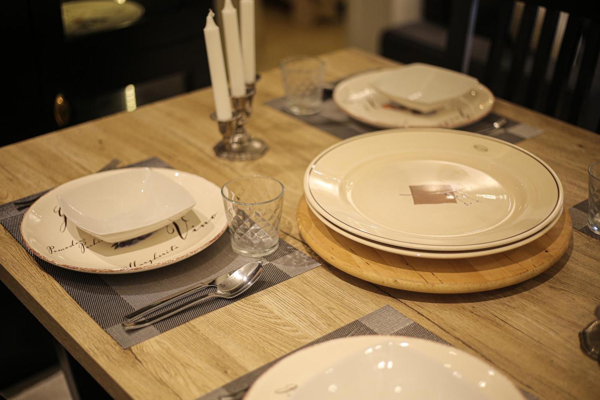 The Clay - 2br Artistic Yet Modern Loft Located Strategically Near Shopping Centre And Market