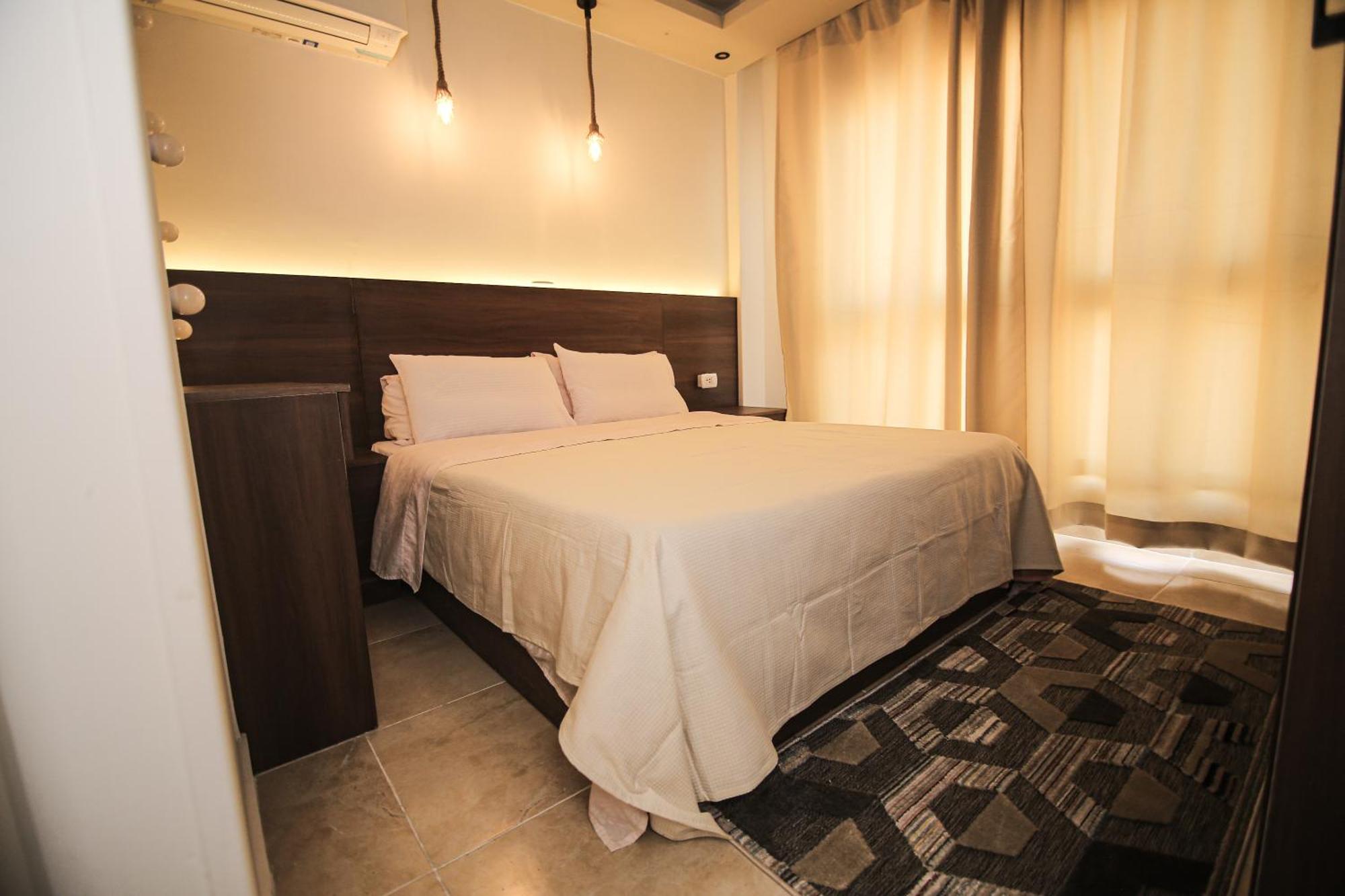 The Clay - 2br Artistic Yet Modern Loft Located Strategically Near Shopping Centre And Market Apartment