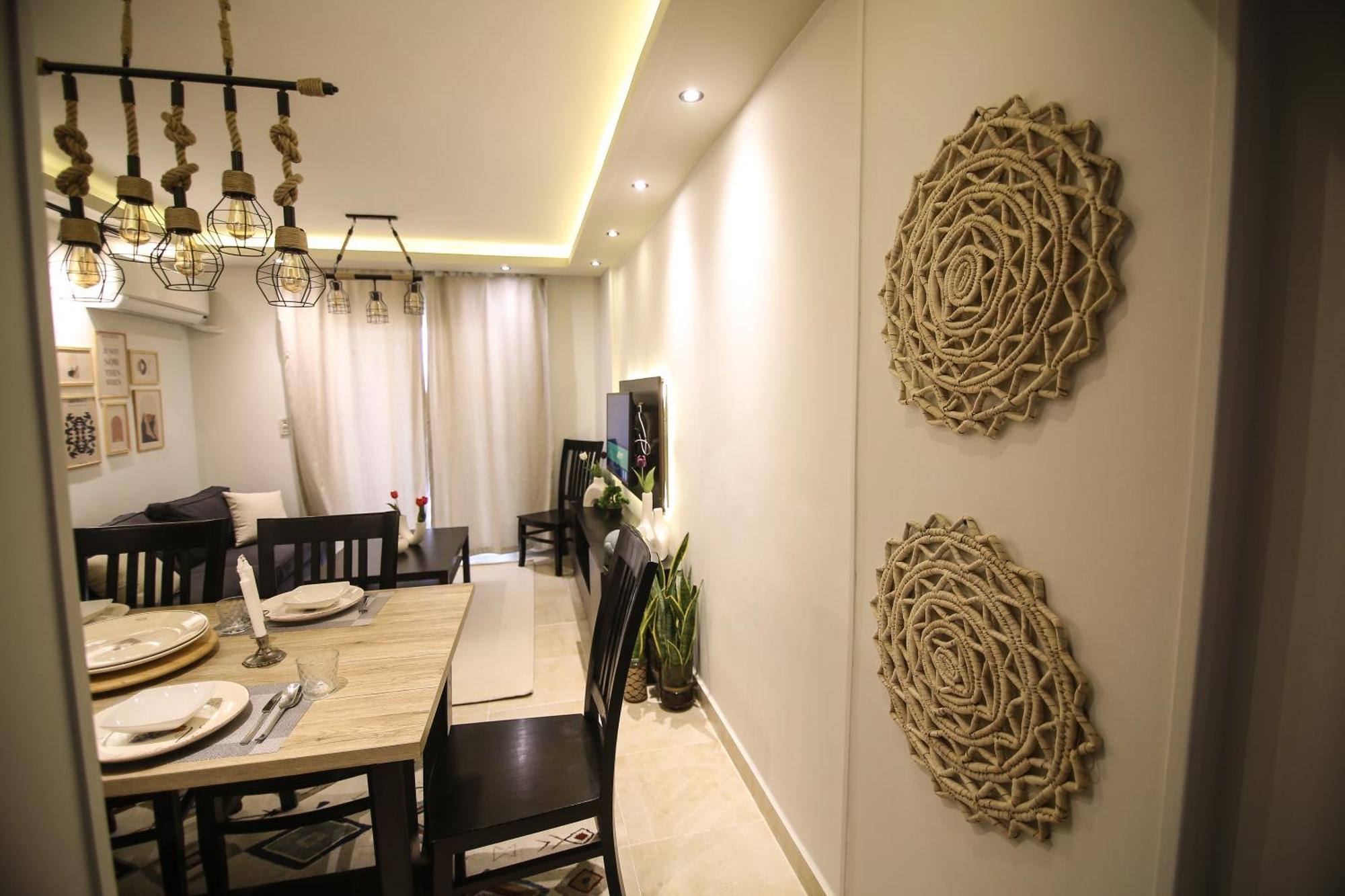 Appartement The Clay - 2br Artistic Yet Modern Loft Located Strategically Near Shopping Centre And Market Le Caire